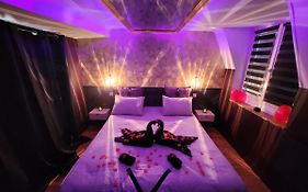 Caen, Tu M'Aimes - Suite Romantique